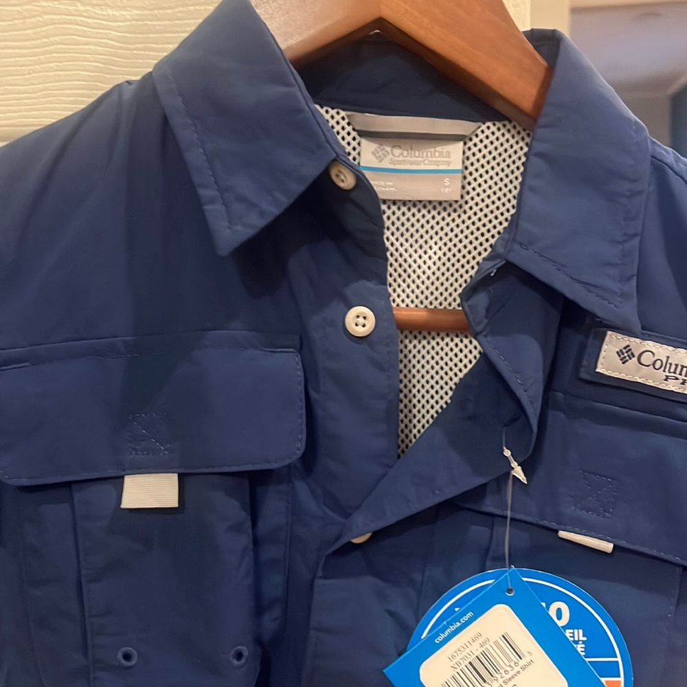 Columbia Bahama blue shirt
